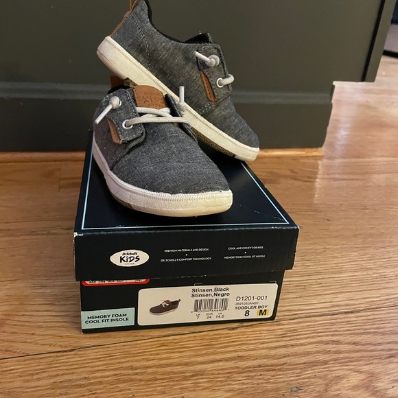 Kids Shoes - Picture 2 of 2